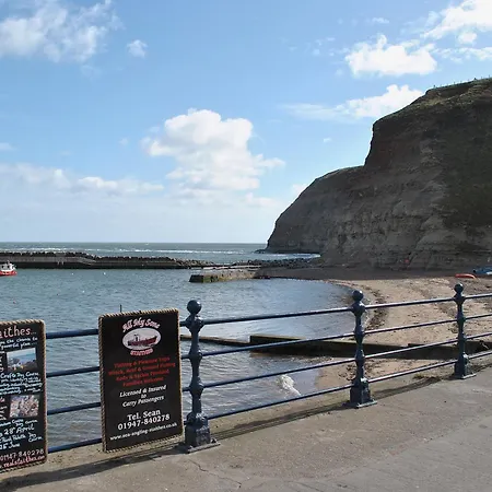 Bosuns Rest Staithes