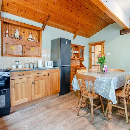 Vakantiehuis Bosuns Rest - 16265 Staithes